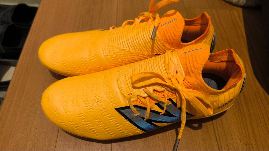 New Balance Furon サッカーシューズ