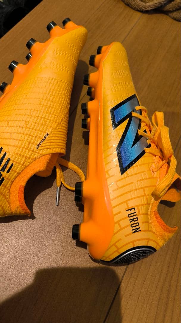 New Balance Furon サッカーシューズ