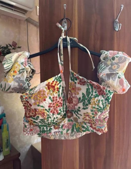 お得 美品 パーティー ダンス衣装 旅行 スカートセットM コスチューム