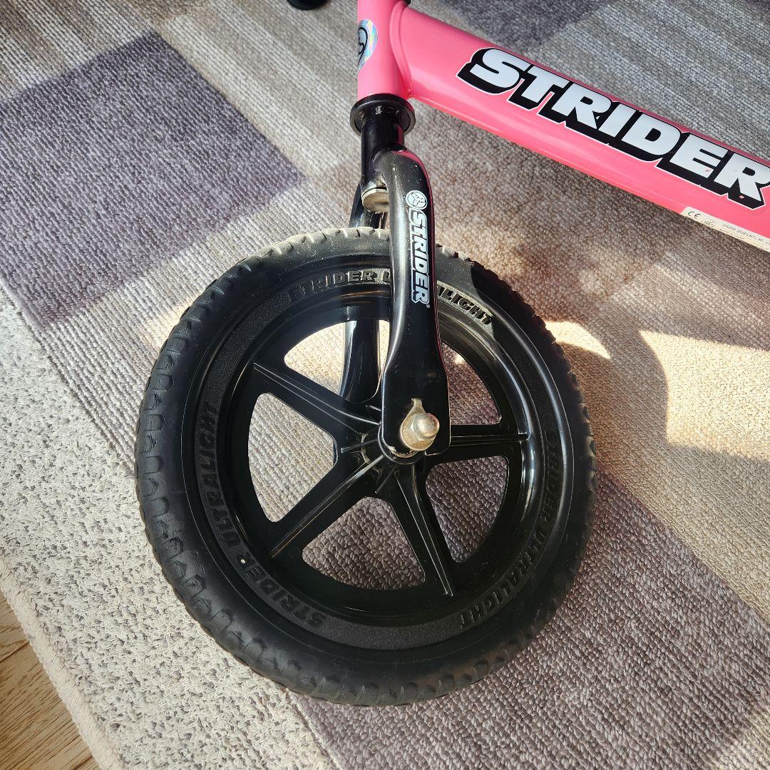 美品　STRIDER　ストライダー12　足乗せ　おまけ付