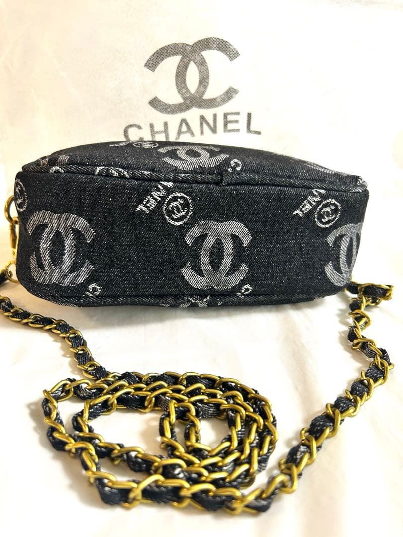 CHANELシャネル　ノベルティ デニム ショルダーバッグ　未使用品