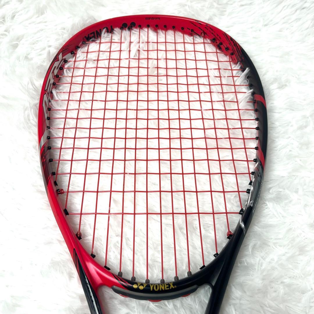 【美品】 ヨネックス ナノフォース8v REV カスタムフィット UL1相当 赤
