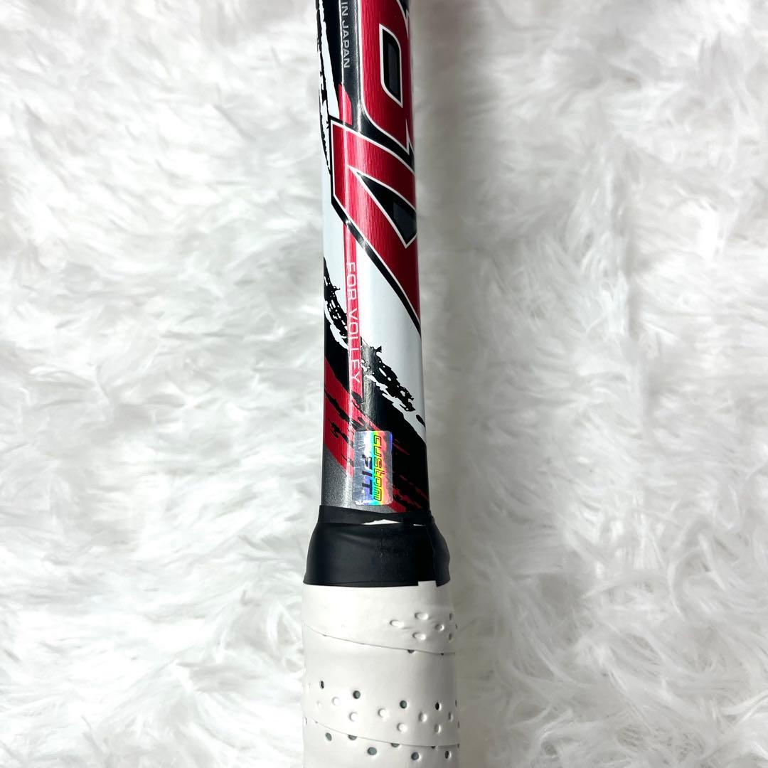 【美品】 ヨネックス ナノフォース8v REV カスタムフィット UL1相当 赤