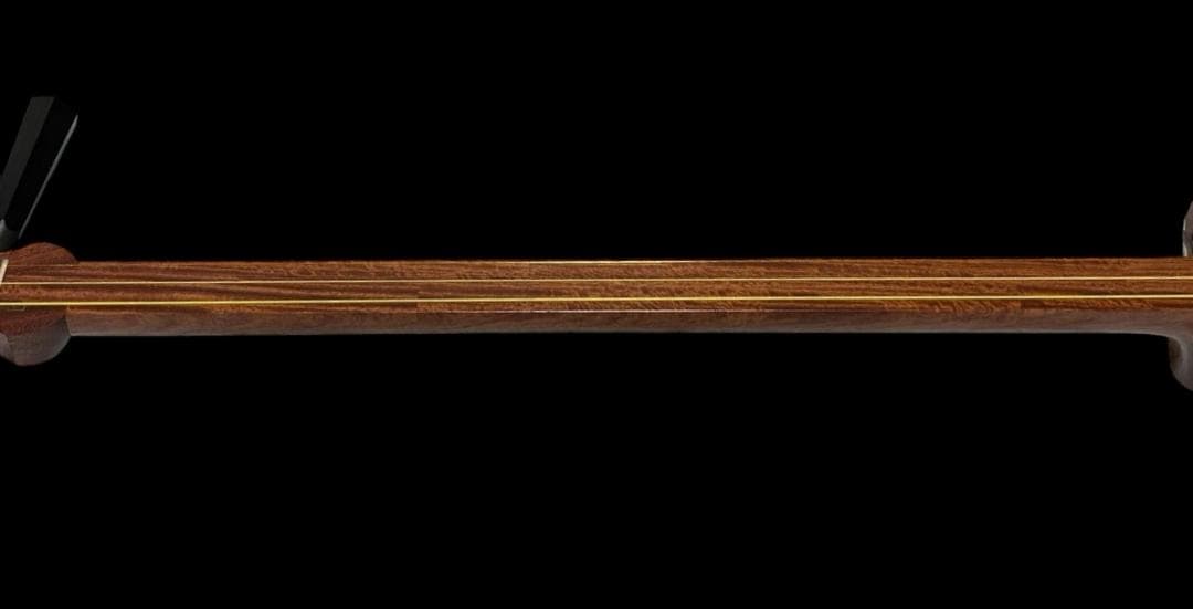 美品 津軽三味線 太棹 3.0cm 花梨 丸打ち胴 和楽器 付属品色々 ケース