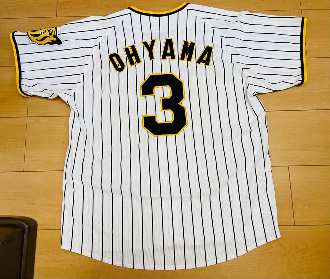 阪神タイガース　レプリカユニフォーム　大山悠輔　Mサイズ