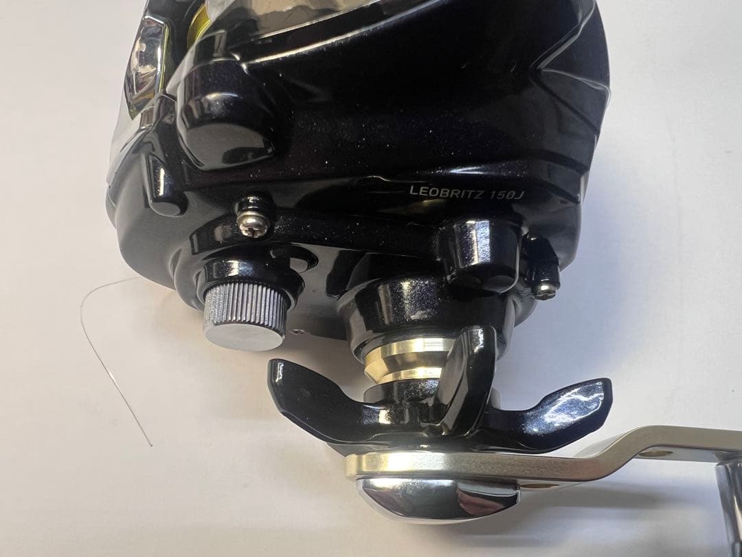 最終値下げ　ダイワレオブリッツ150J （右）