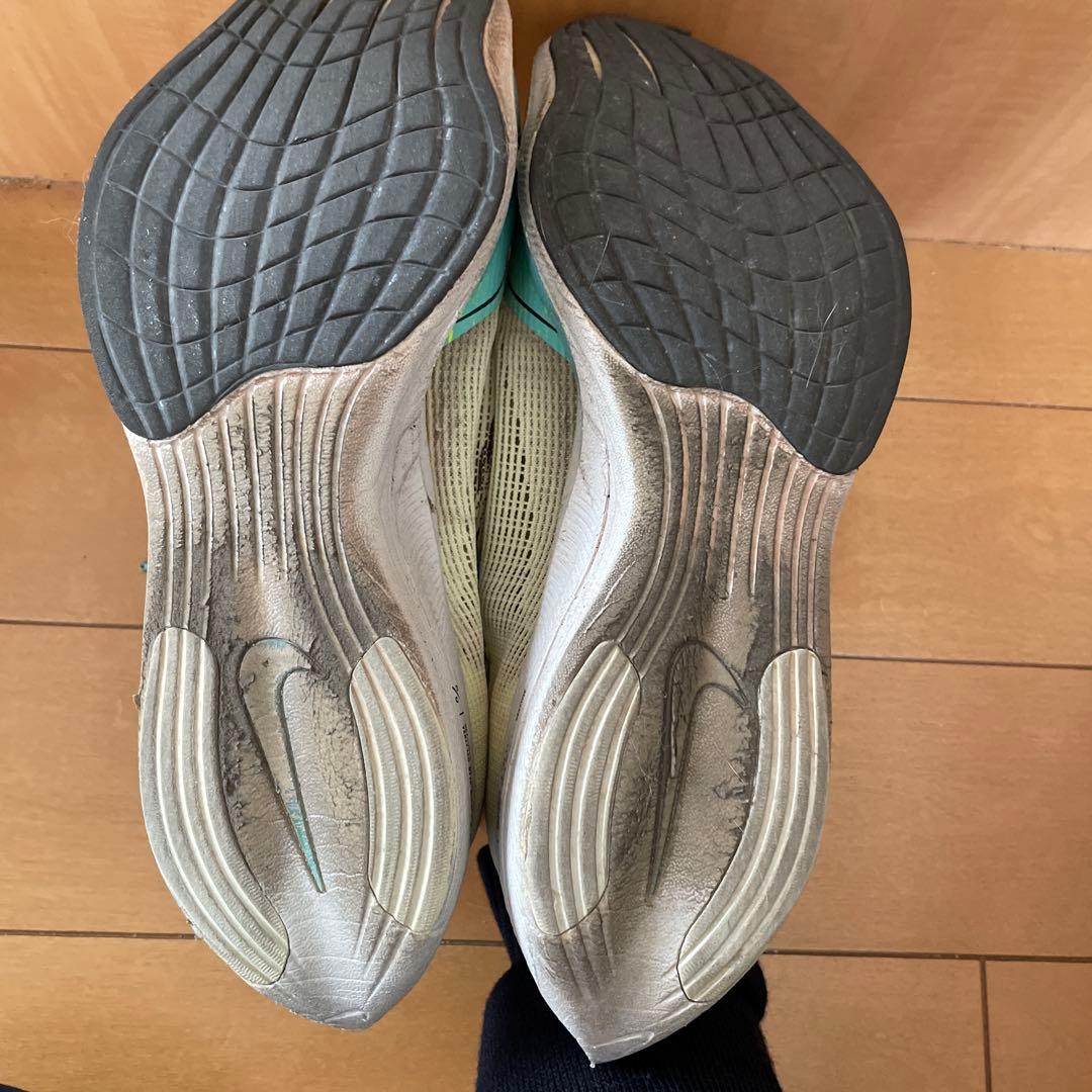 NIKE ヴェイパーフライ２ 25.5cm