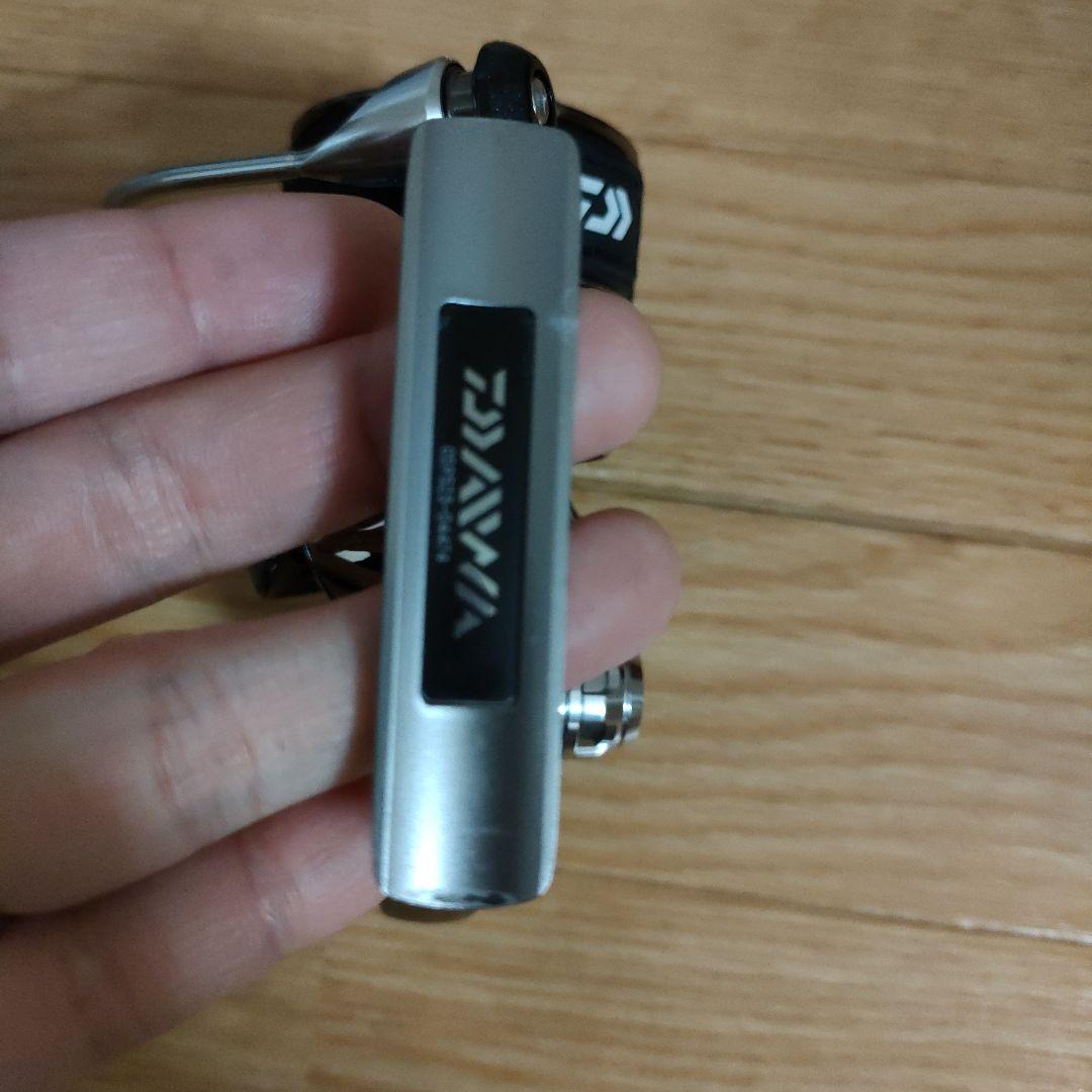 DAIWA SALTIGA 4000H スピニングリール