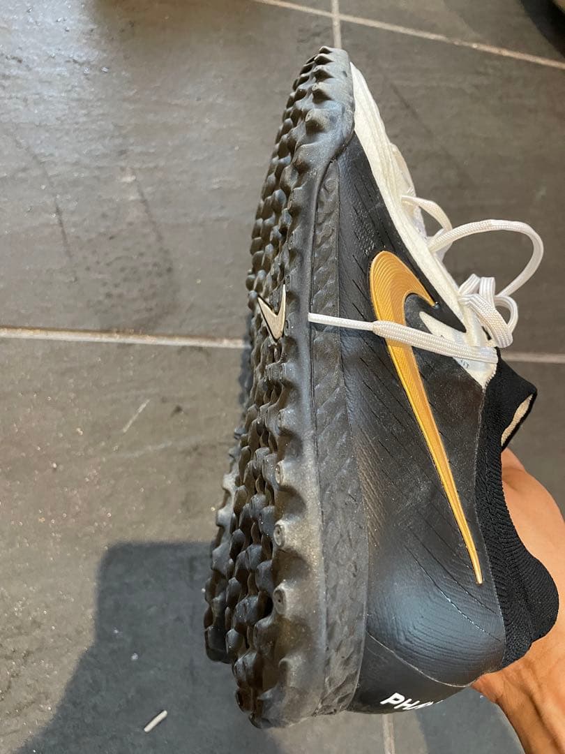Nike ファントムGX2 TF 27.5センチ