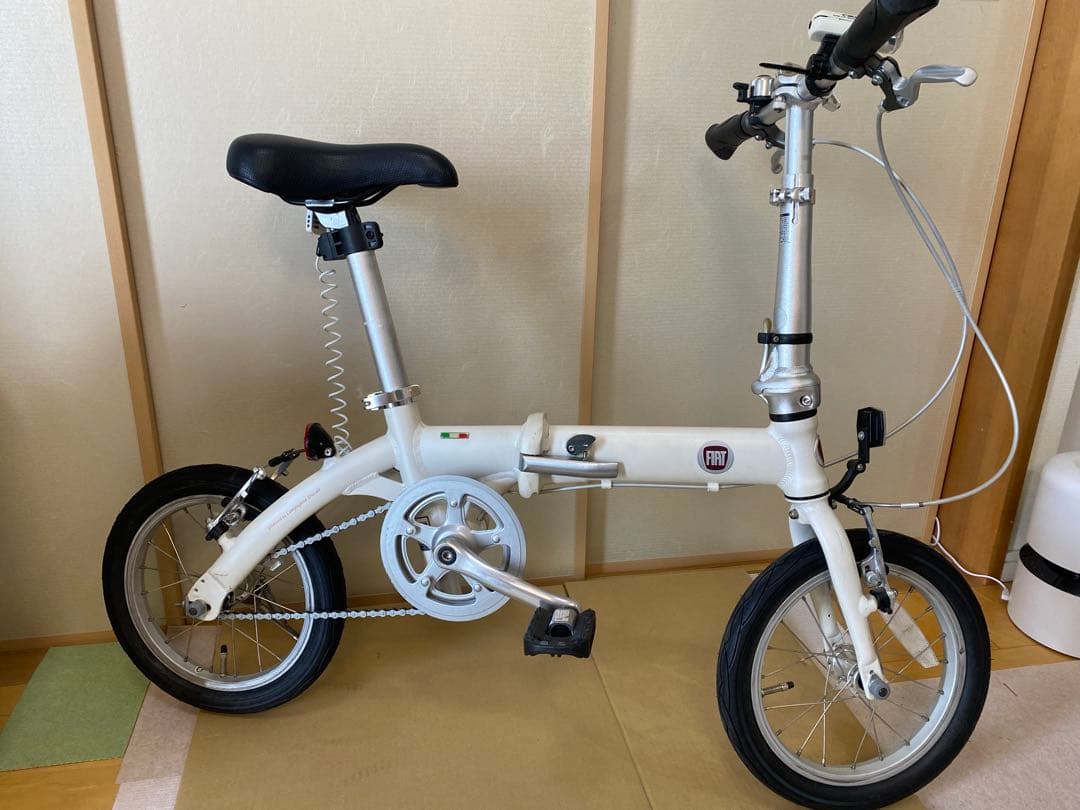 Fiat 折りたたみ自転車 ホワイト 小径車