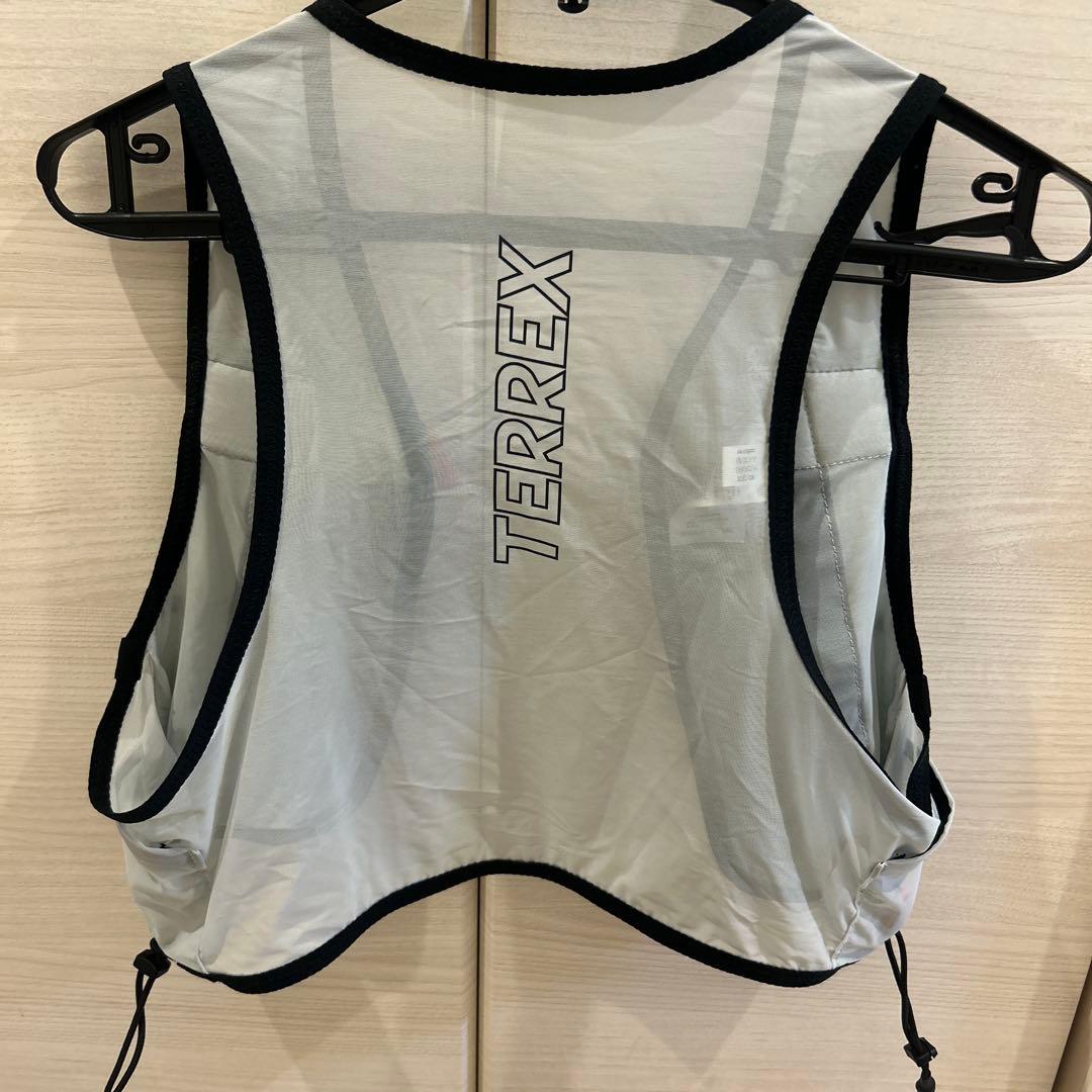 アディダス TERREX ランニングベスト Lサイズ