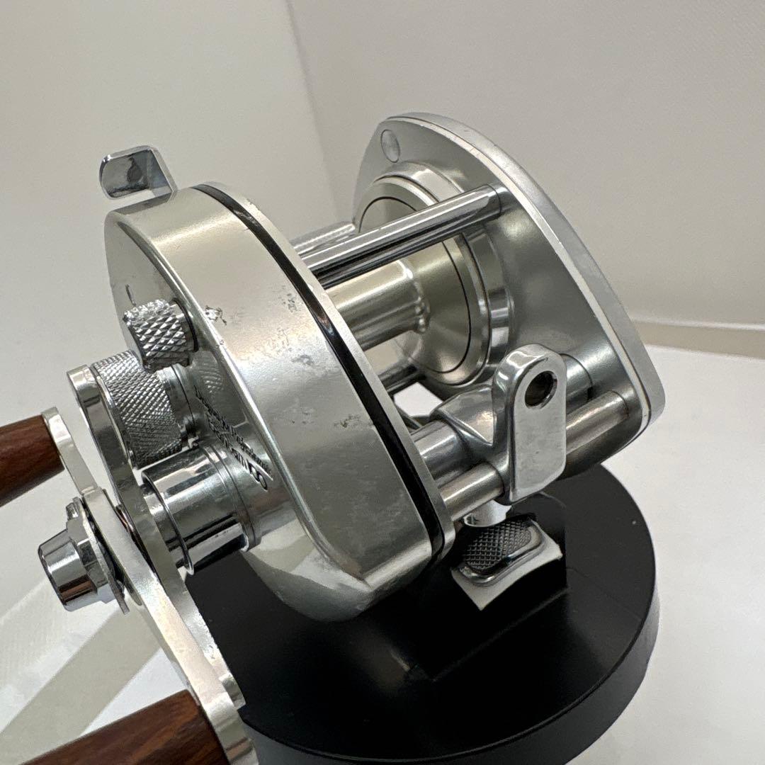 SHIMANO Bantam 100 ベイトリール