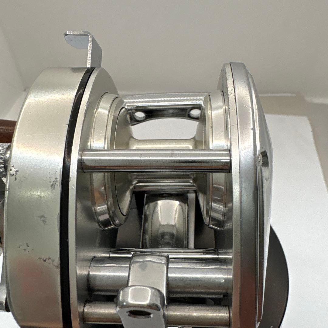 SHIMANO Bantam 100 ベイトリール