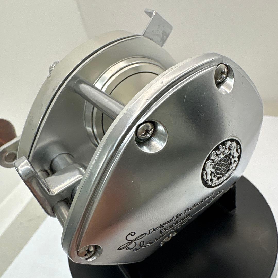 SHIMANO Bantam 100 ベイトリール