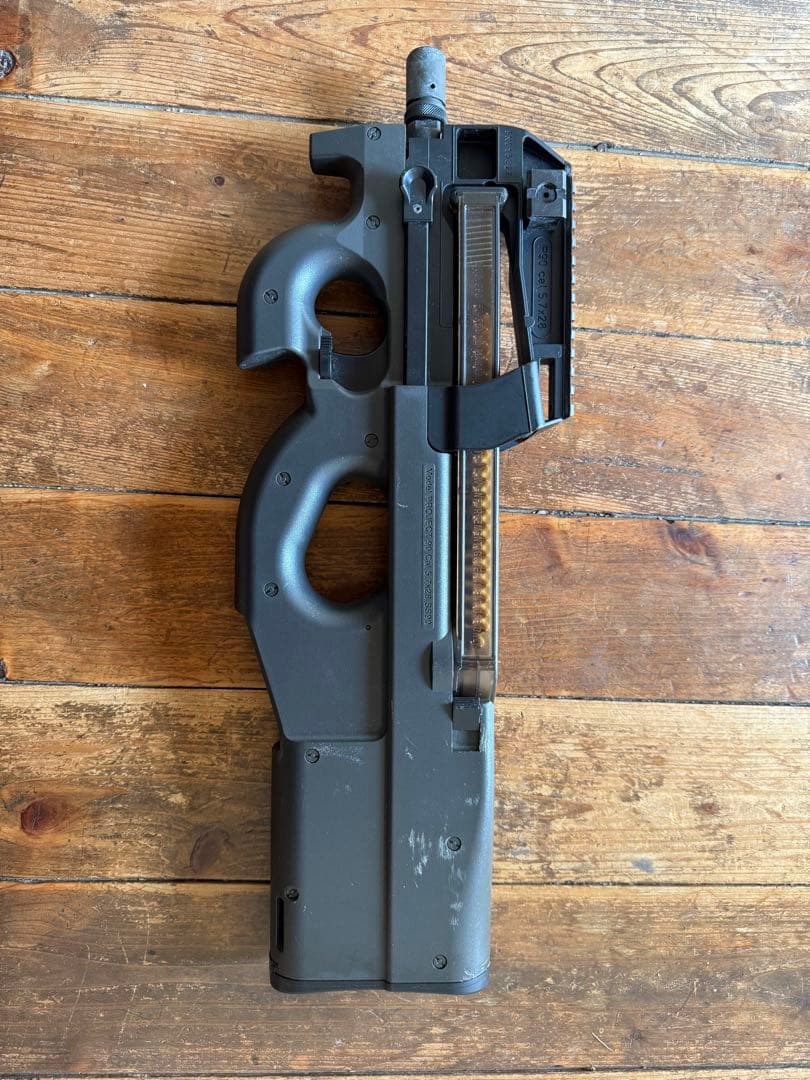 トイガン P90