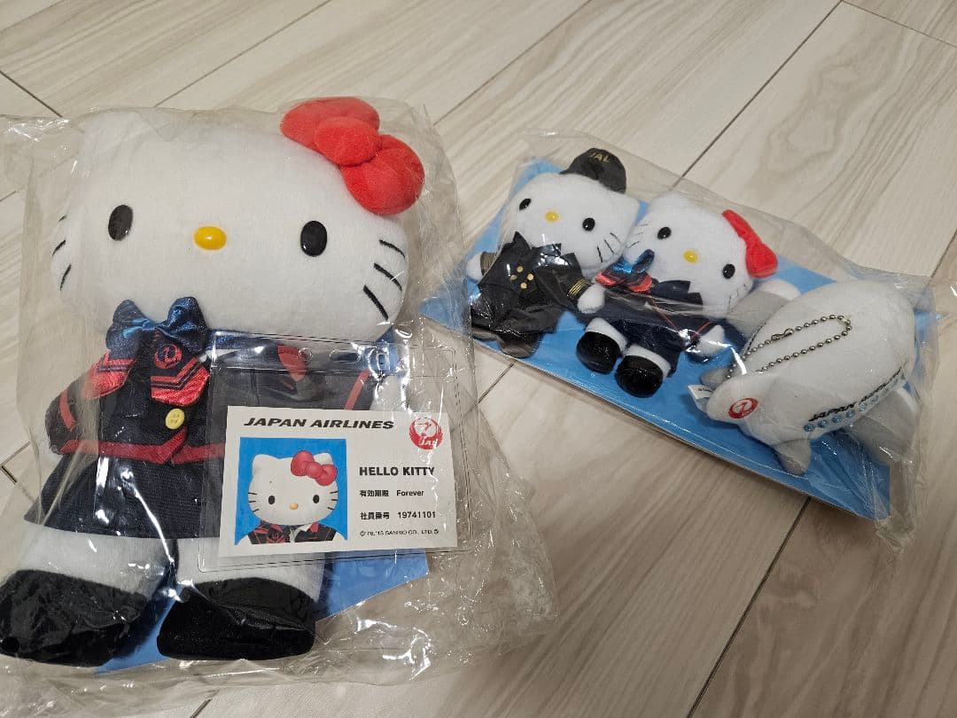 【お値下げ!!】JAL CA ハローキティぬいぐるみ、ランチトートバッグ