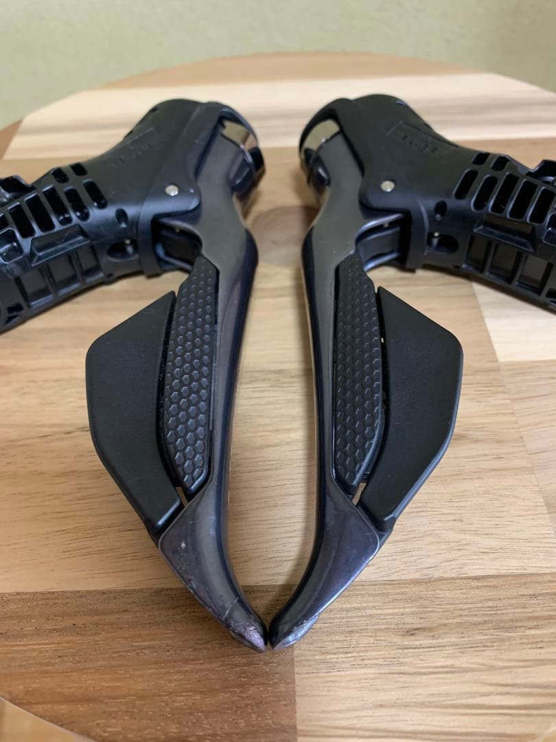 st-r8050 di2 stiレバー　shakesブラケットカバー付き