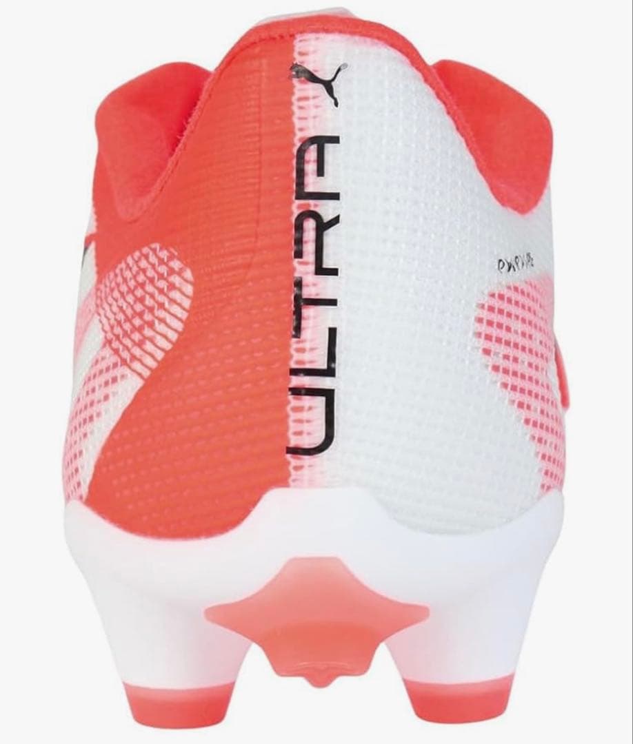 ウルトラ 5 プロ HG/AGサッカースパイク プーマ PUMA