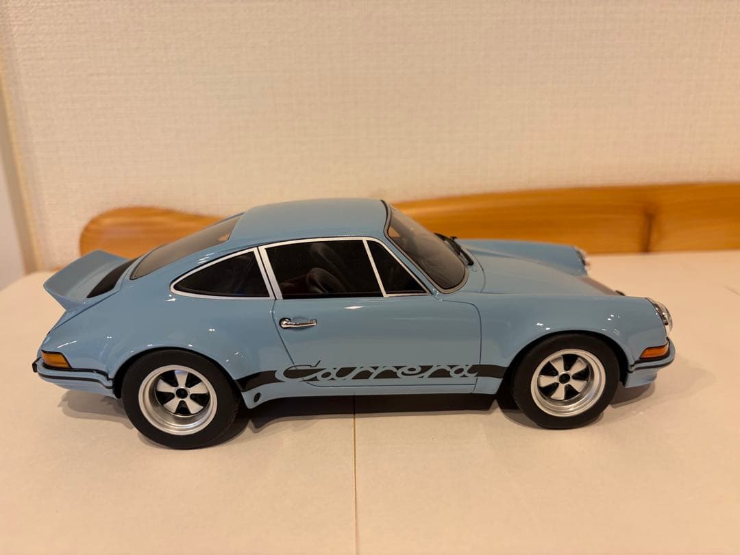 ポルシェ911 Carrera RS2.7ミニカー1/18