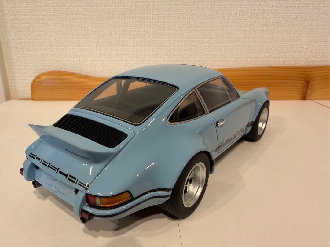 ポルシェ911 Carrera RS2.7ミニカー1/18