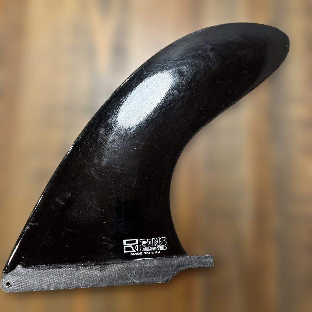 FINS ANLIMITED フィンズアンリミテッドフィン10中古カケ1箇所あり