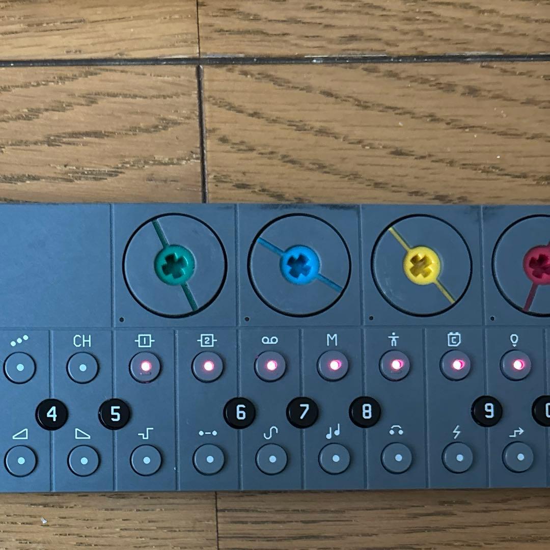 鍵盤楽器 Teenage engineering OP-Z