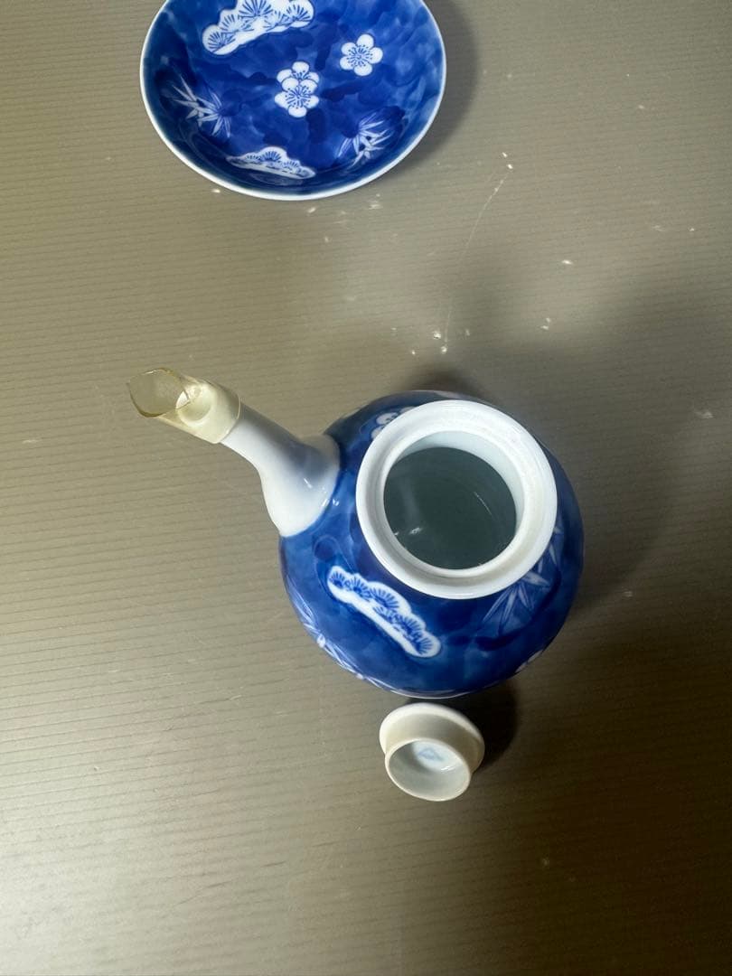 2524 深川製磁　松竹梅文　醤油差し(受け皿付き)  未使用