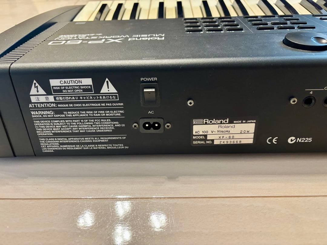 Roland XP-60 シンセサイザー美品