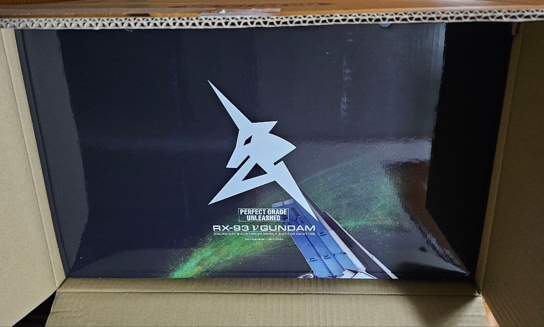 PERFECT GRADE UNLEASHED 1/60 νガンダム 未開封