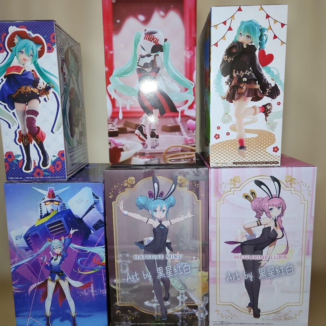 プロジェクトセカイ　初音ミクと巡音ルカ　#白るまんどのフィギュア
