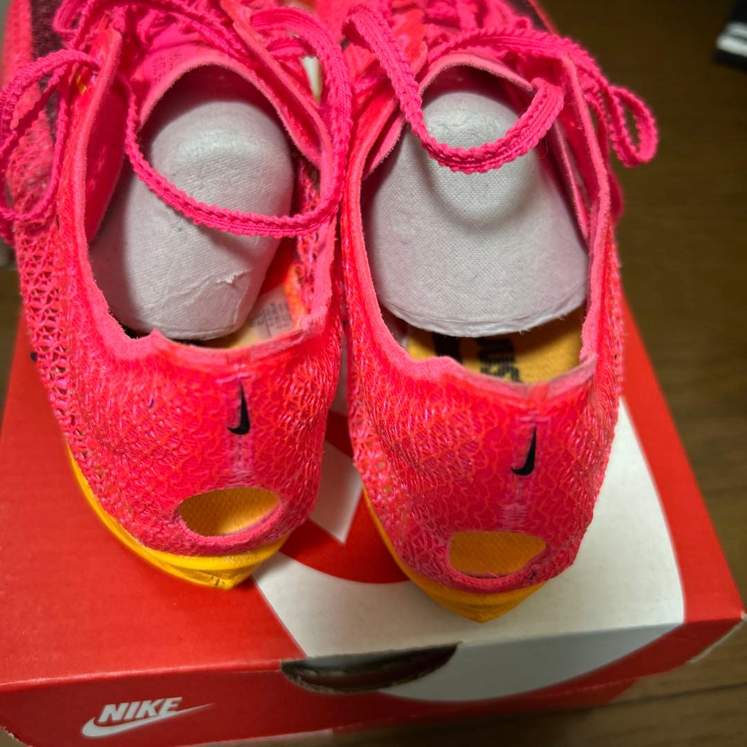 Nike ピンク スパイク・シューズ