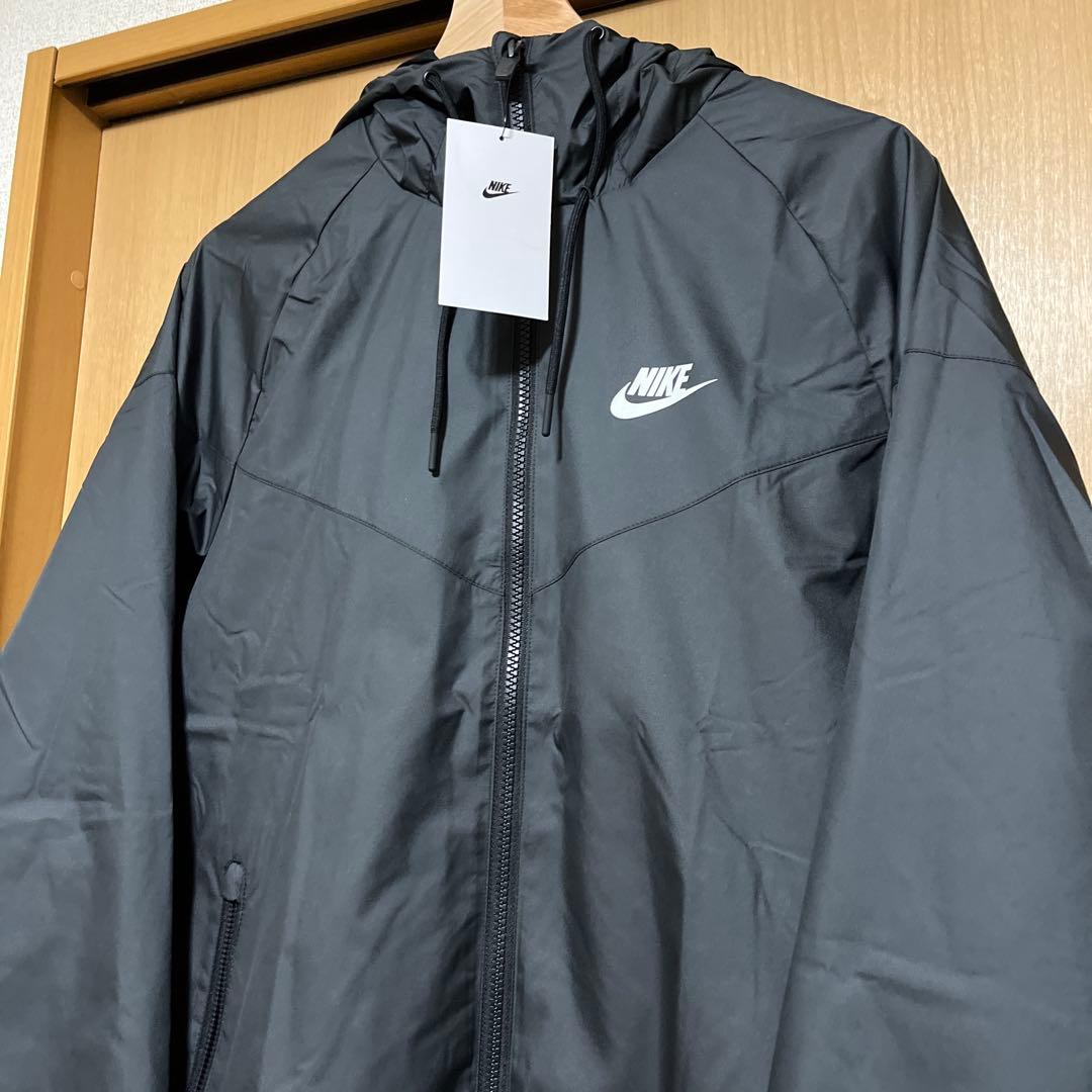 NIKE ナイキ　ウインドランナー　BLACK スポーツウェア　Mサイズ