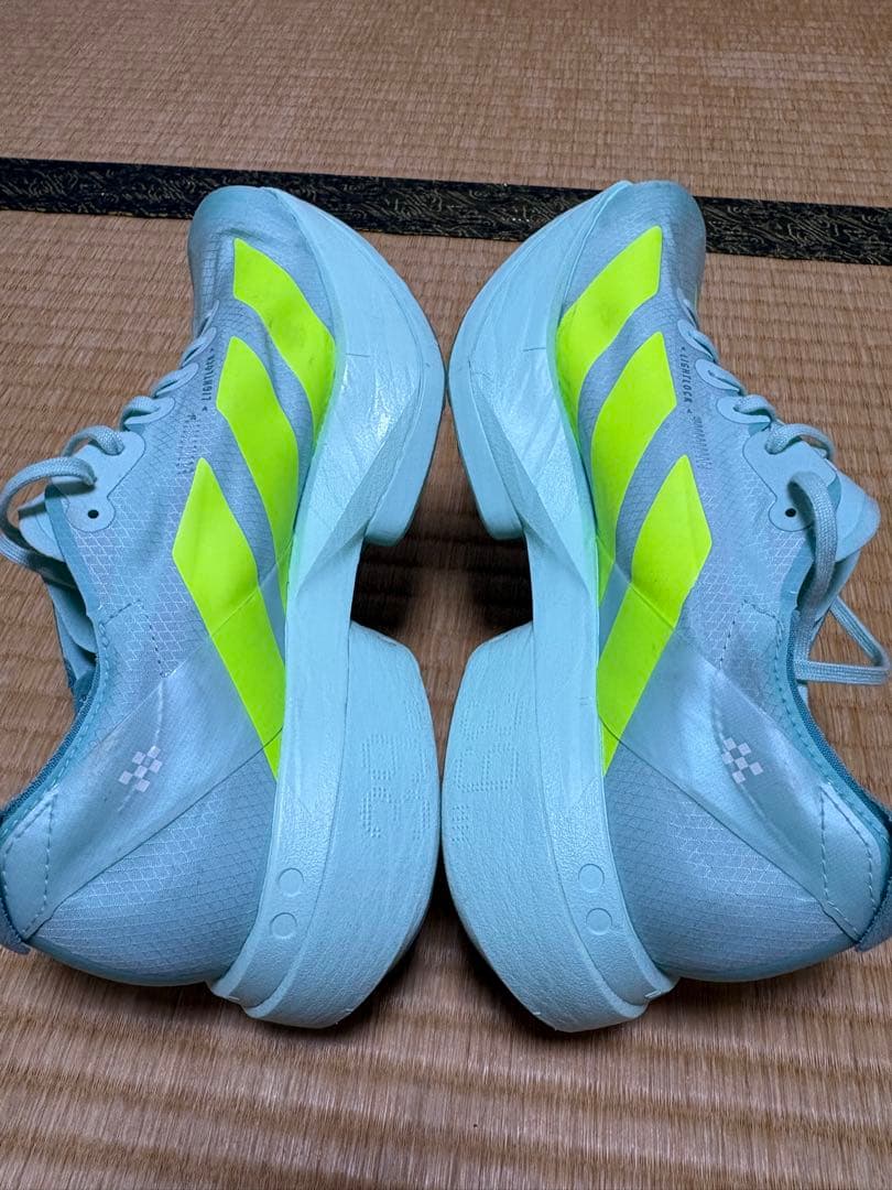 ま*ん様 【極美品・低走行距離】adidas ADIOS PRO 4 24.5c