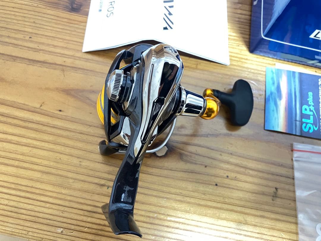 ダイワ 20レブロス LT3000-CH