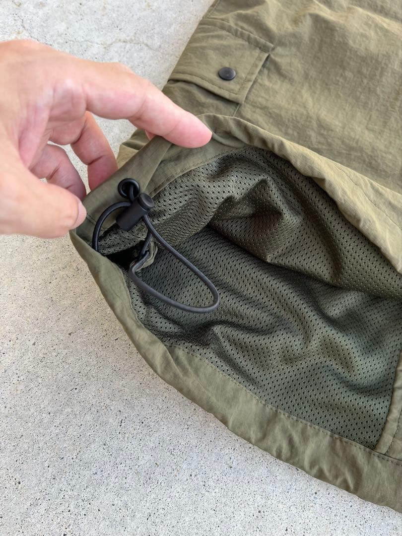 Brook Big Pocket Nylon Vest カーキ　Mサイズ
