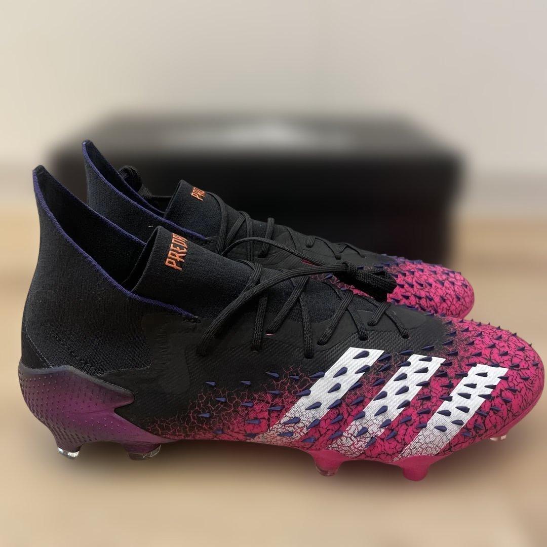 シューズ adidas PREDATOR FREAK FW7241 270