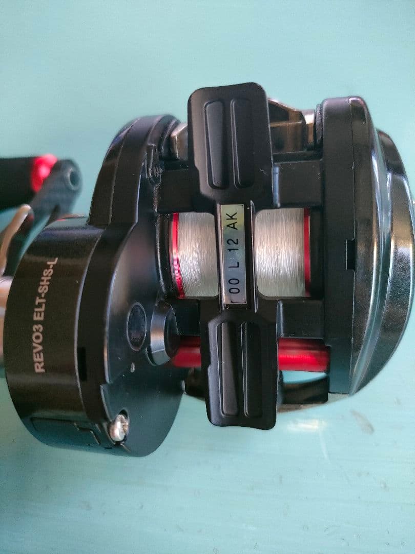 Abu Garcia REVO3 ELT-81SH-L ベイトリール