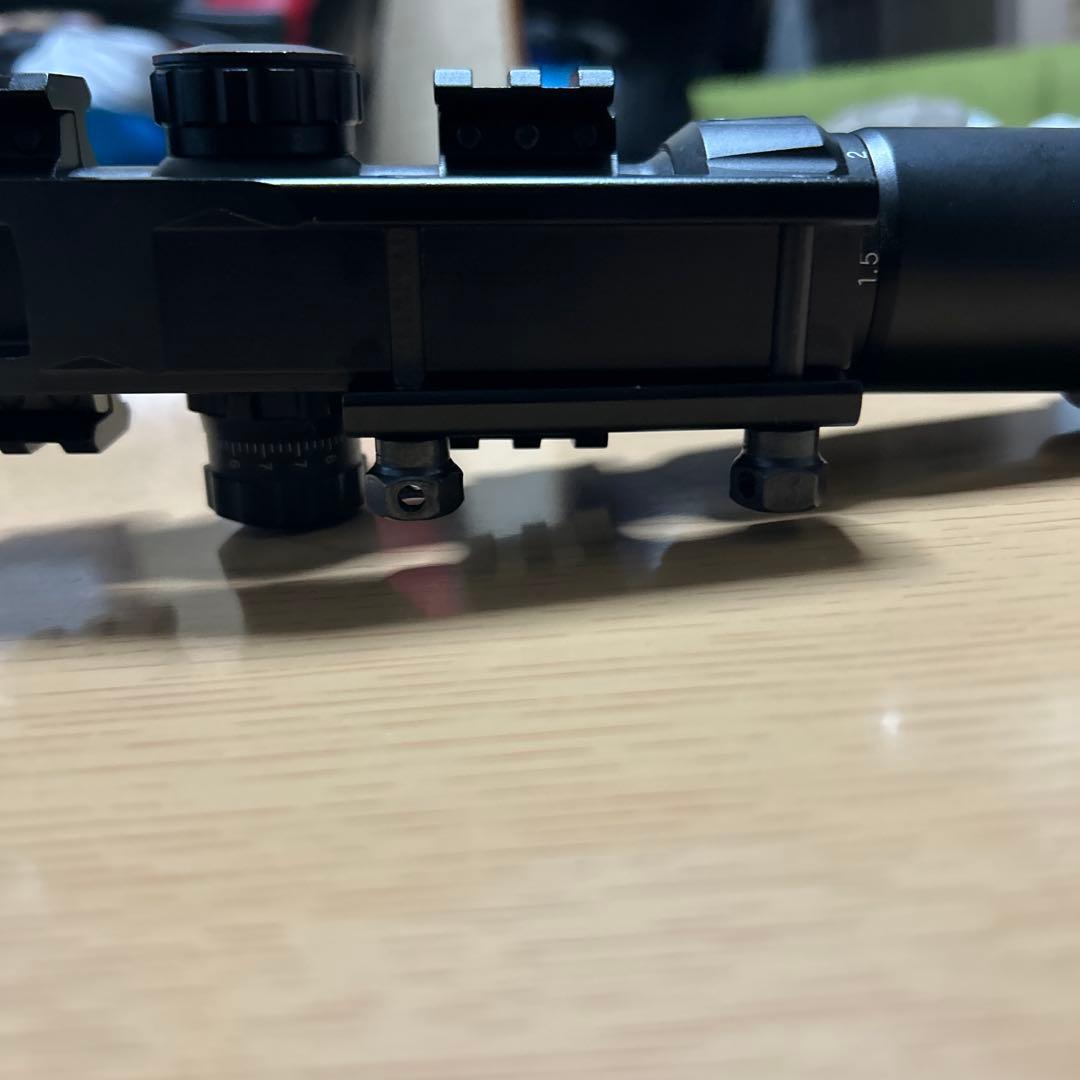 1.5-4X30 ブラックスコープ ピカティニレール対応