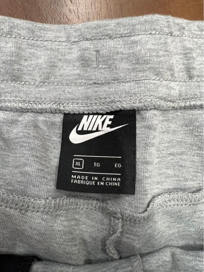 NIKE テックフリース