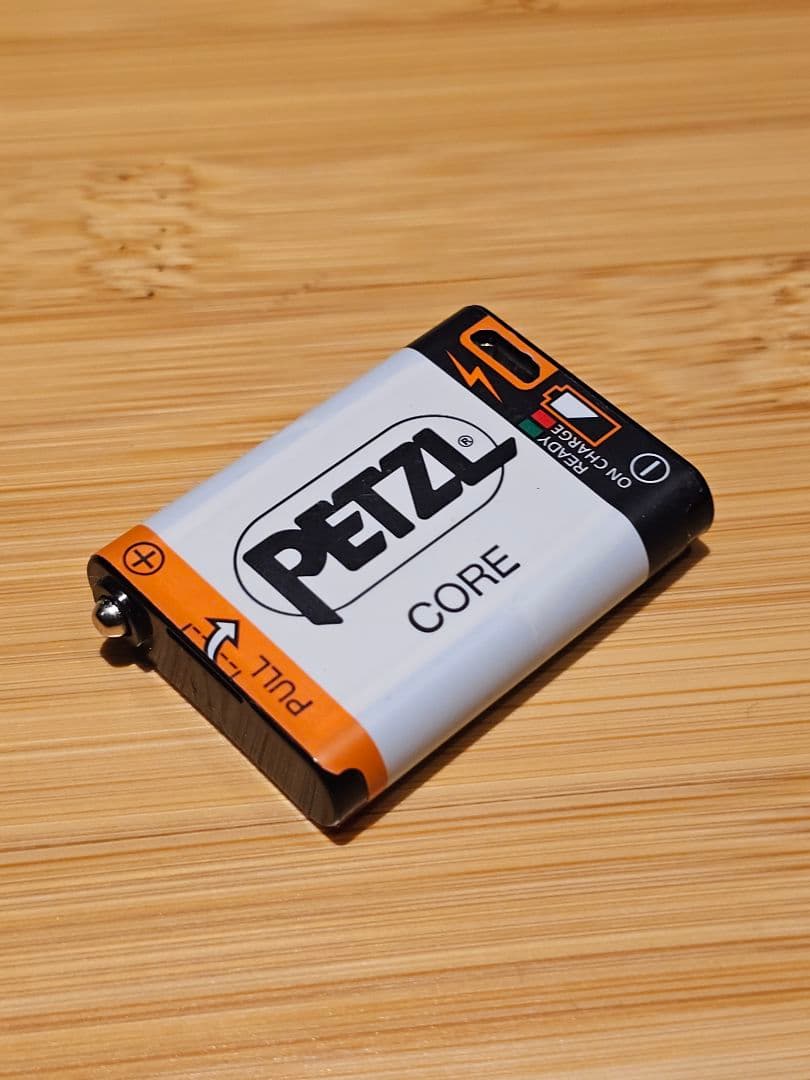 PETZL ヘッドランプ2個 + バッテリー2個 + ランタンケース