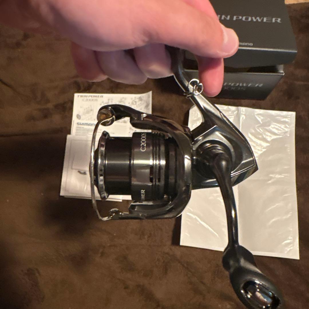 【美品】SHIMANO 24TWIN POWER C2000 スピニングリール