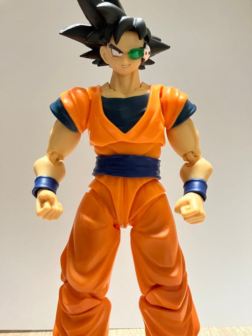 shfiguarts ドラゴンボール　ギニューチェンジ孫悟空