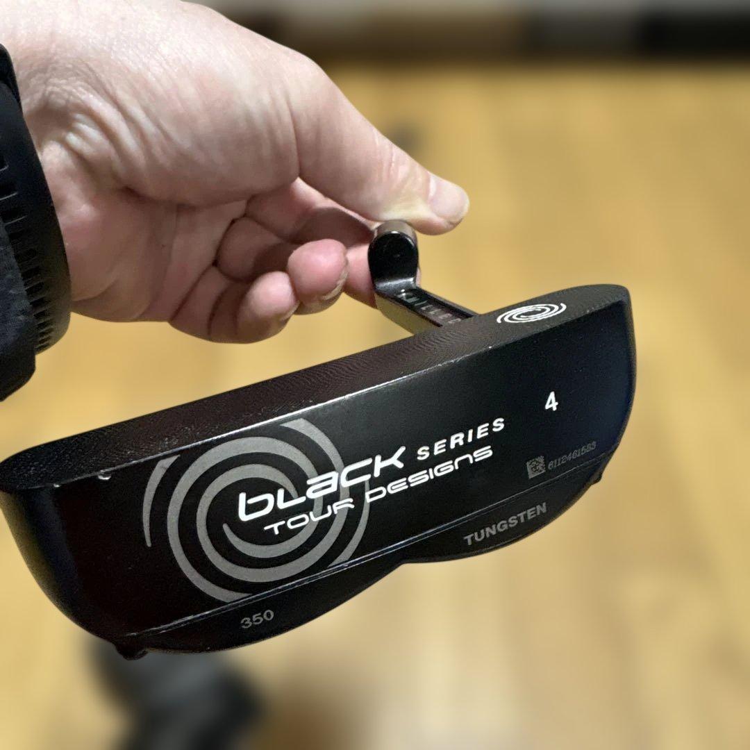 Odyssey Black Series 4 ミルドパター