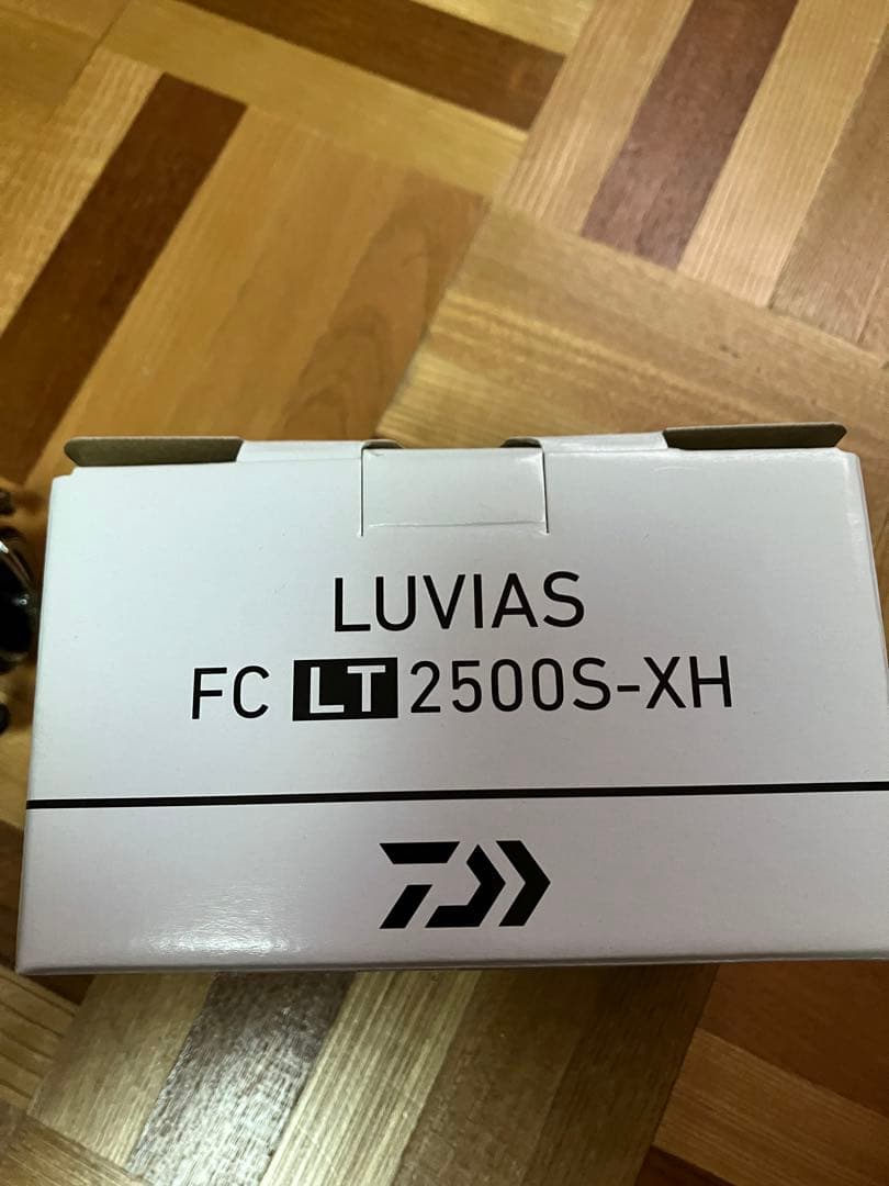 ダイワ ルビアス FCLT2500S XH スピニングリール daiwa シマノ