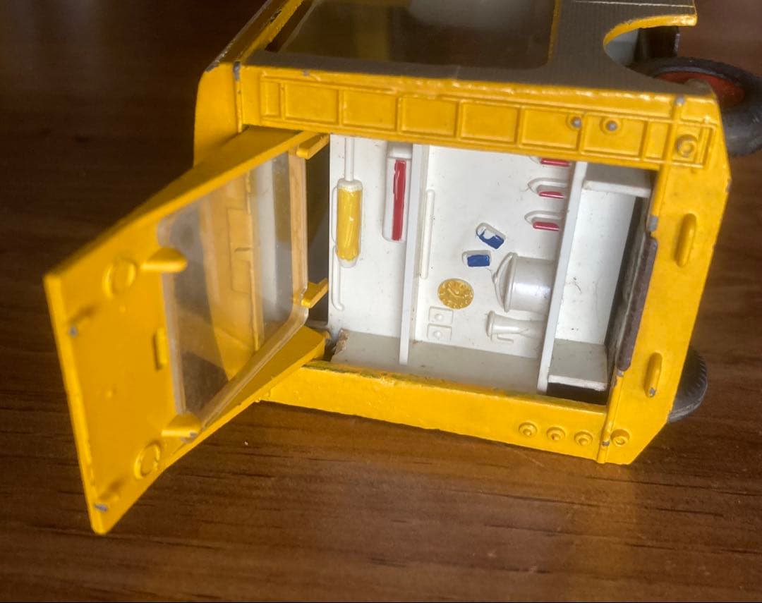 完全ジャンク品 dinky toys PHILIPS ミニカー