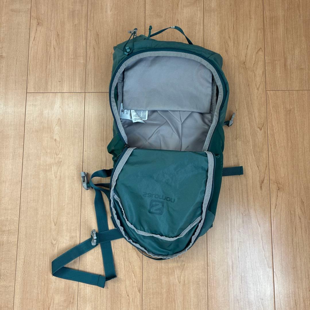 Salomon バックパック 10L グリーン