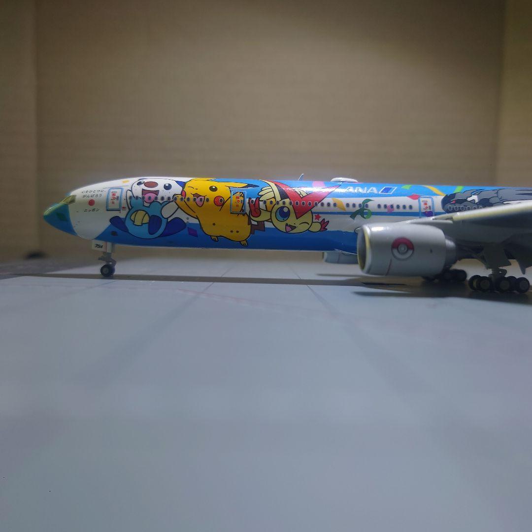 ANA ポケモンジェットB777-300 1/400