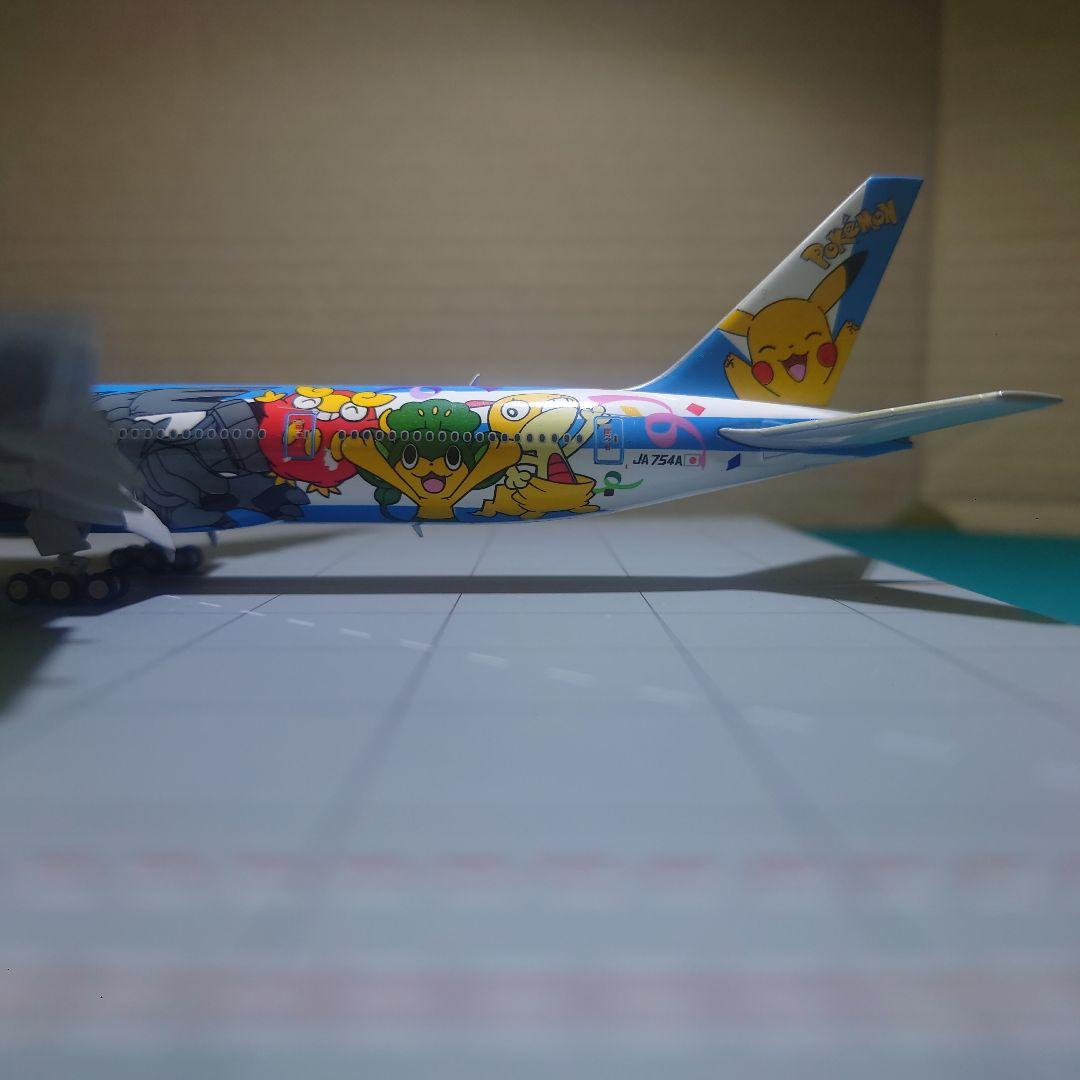 ANA ポケモンジェットB777-300 1/400