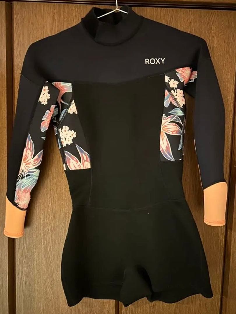 ROXY ウェットスーツ ロンスプ 2mm M 未使用新品　ダグ付き