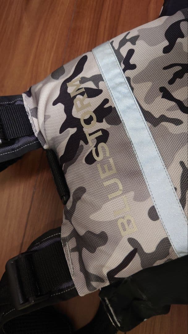 Bluestorm ライフジャケット SHINOBI 迷彩BSJ-26RS